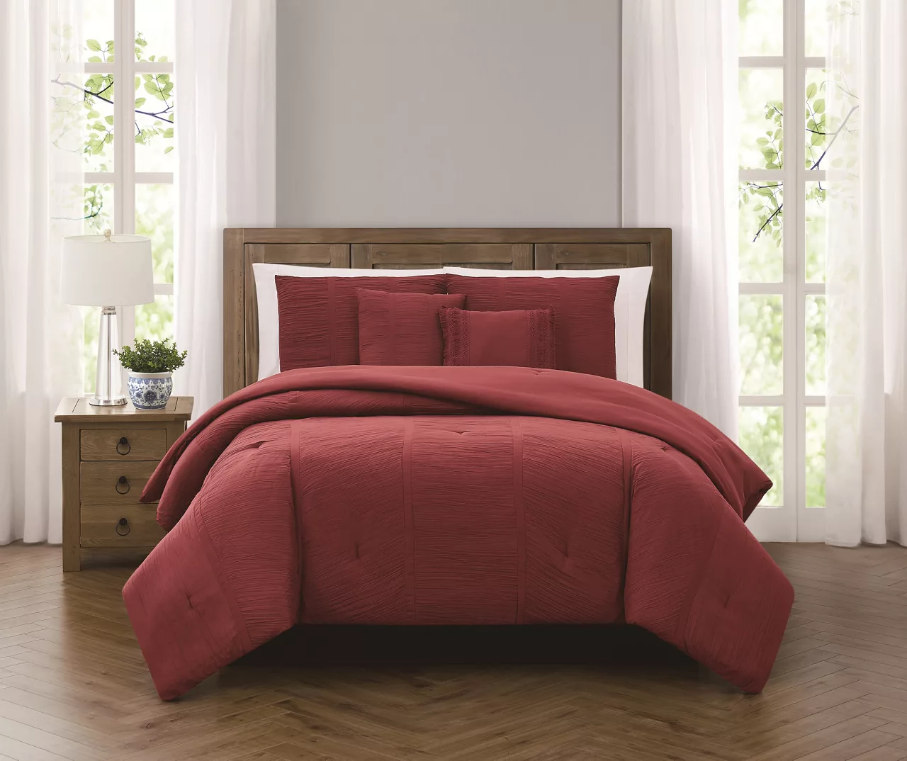 Broyhill Deep Red Crinkle 5-Piece Comforter Set 2 Broyhill Deep Red Crinkle 5-Piece Comforter Set - Image 2