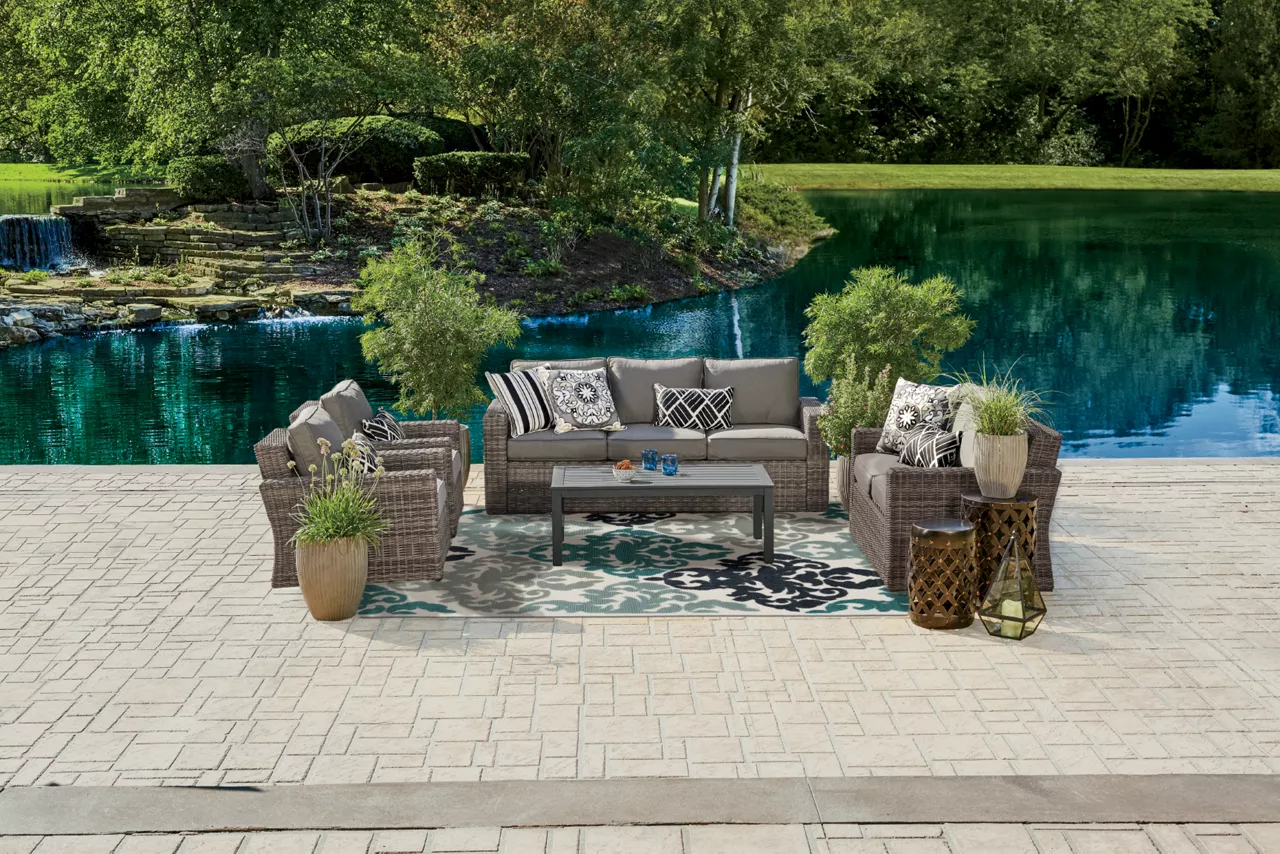 Broyhill Eastlake Teal & Gray Damask Outdoor Area Rug 5 Broyhill Eastlake Teal & Gray Damask Outdoor Area Rug - Image 5