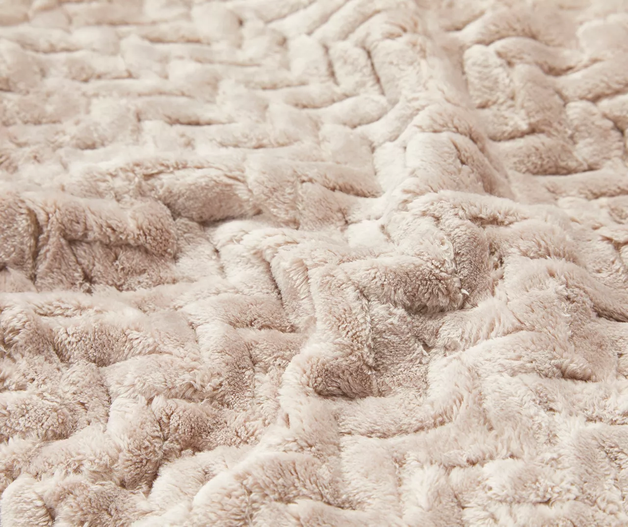 Tan Zigzag-Embossed Velvet Queen Blanket 3 Tan Zigzag-Embossed Velvet Queen Blanket - Image 3