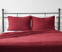 Broyhill 29 Pebbled 3-Piece Quilt Set