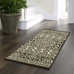 Broyhill Black & White Ornate Fascination Accent Rug 36 Broyhill Black & White Ornate Fascination Accent Rug -Broyhill 810557659 11